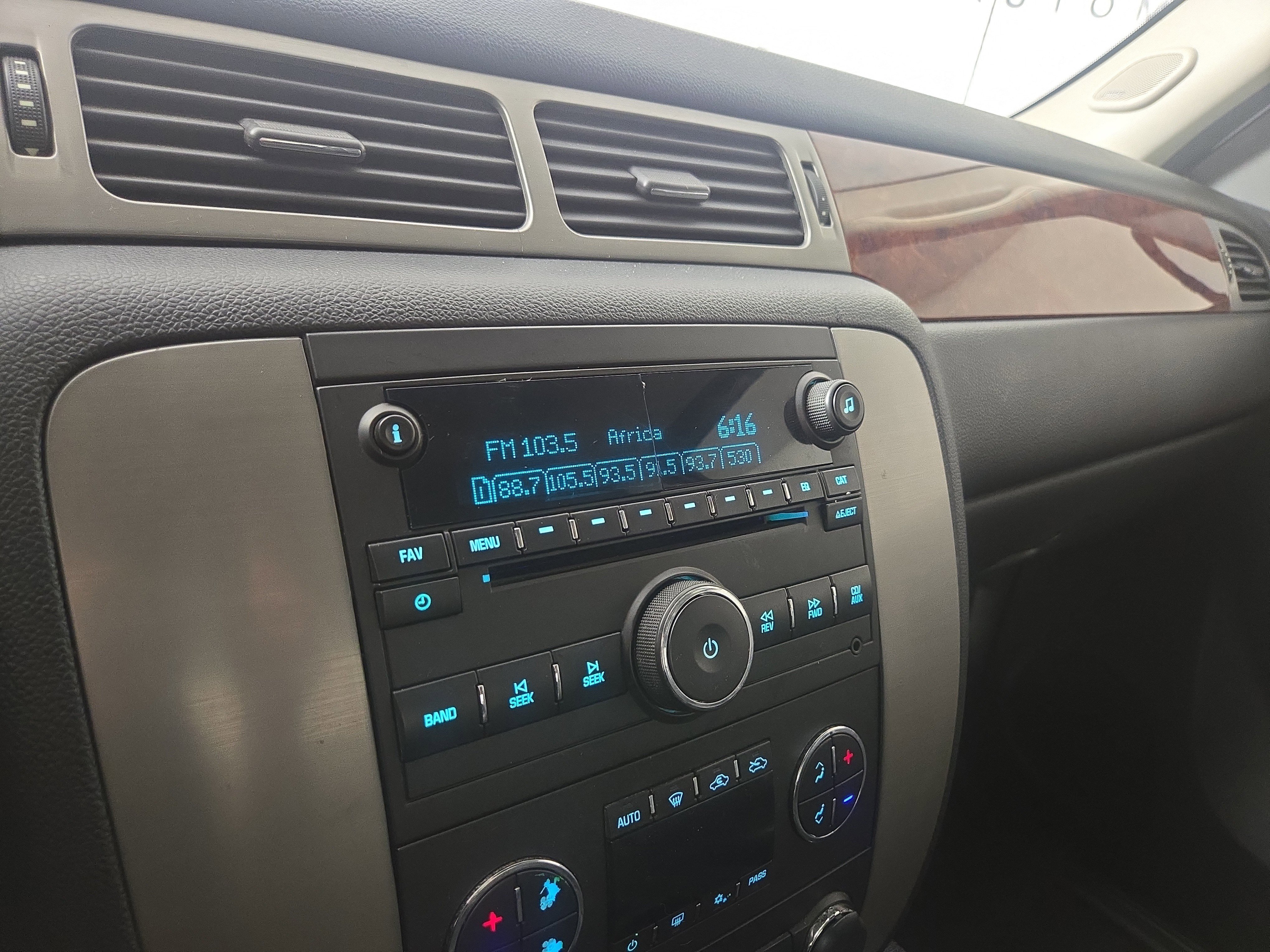 Used 2013 GMC Sierra 1500 SLT w/ SLT Convenience Package image 19