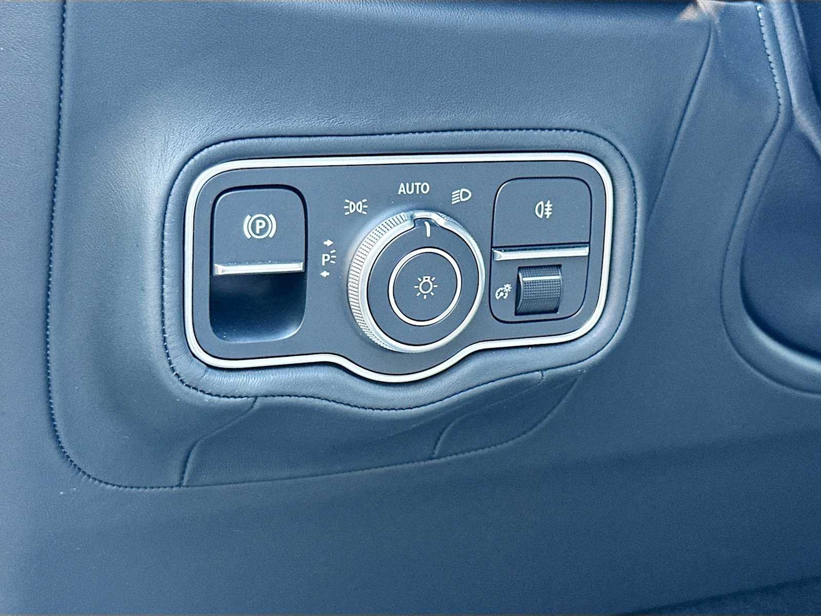 Certified 2025 Mercedes-Benz G 63 AMG 4MATIC image 10