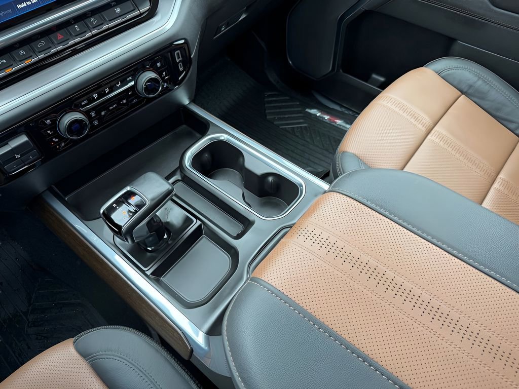 Used 2026 Chevrolet Silverado 1500 High Country w/ Technology Package image 32