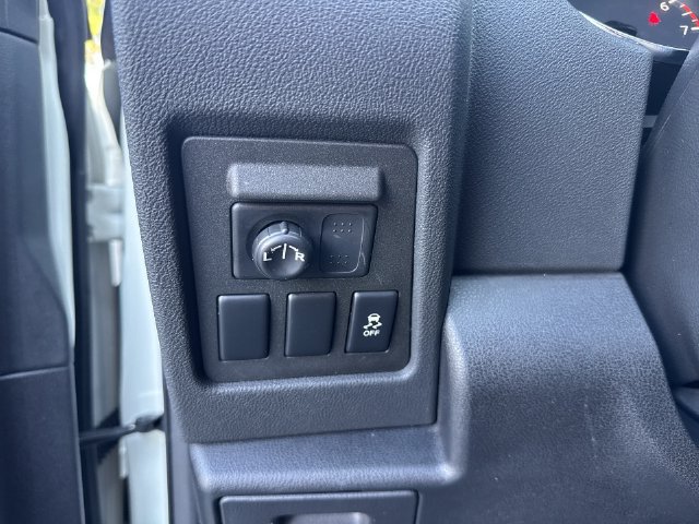 Used 2015 Nissan Rogue S w/ Convenience Package FWD image 24