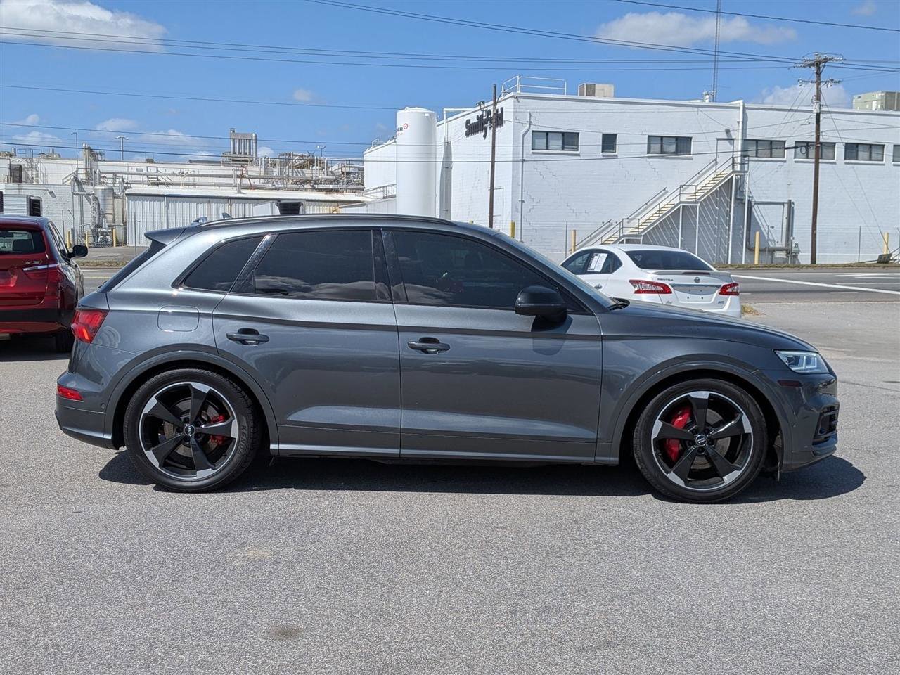 Used 2020 Audi SQ5 Prestige w/ Prestige Package image 6