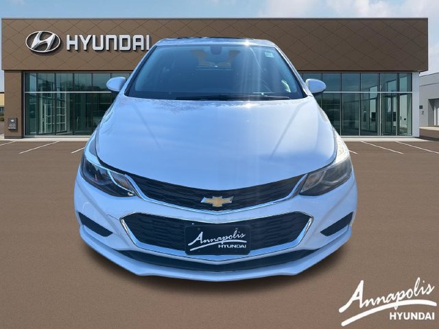 Used 2016 Chevrolet Cruze LT w/ Sun And Sound Package FWD image 8