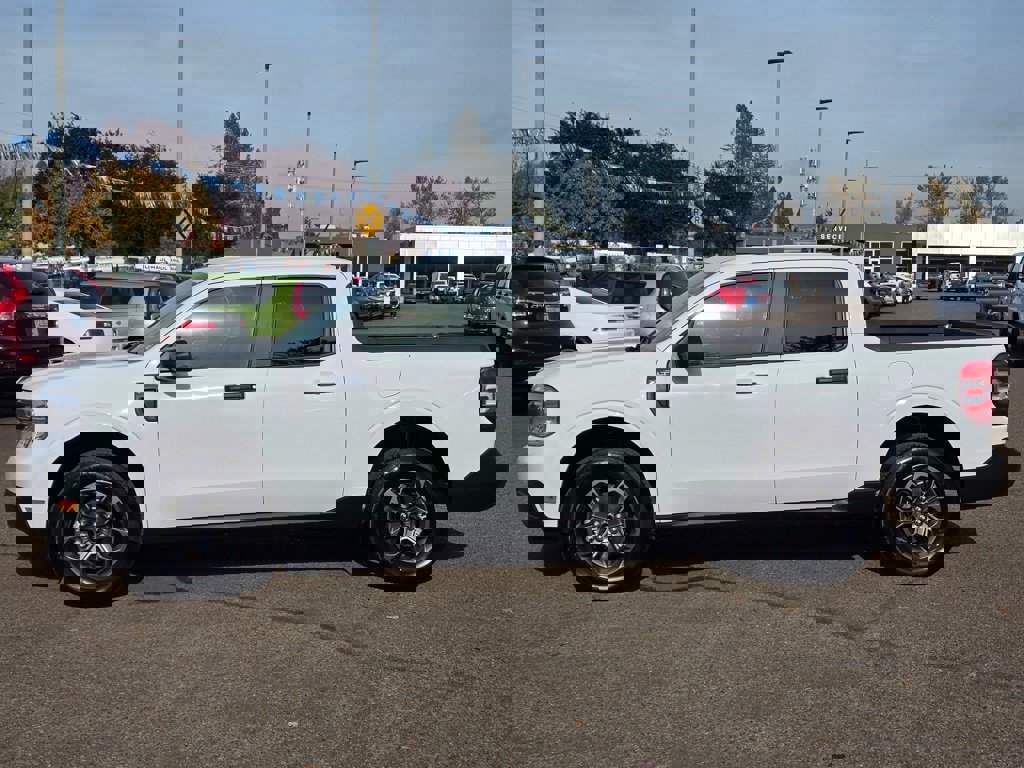 Used 2024 Ford Maverick XLT image 5