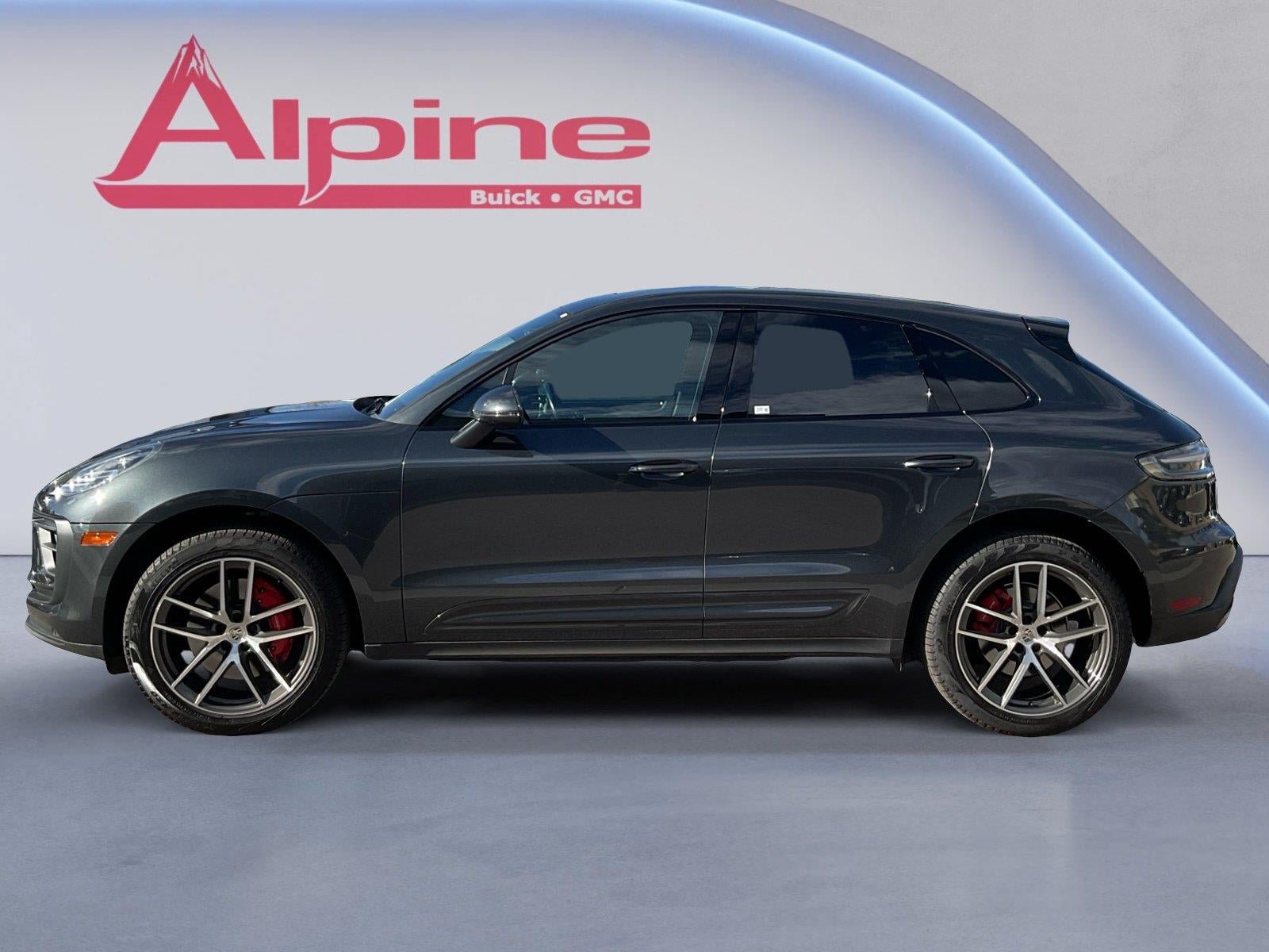 Used 2023 Porsche Macan S AWD/4WD image 2