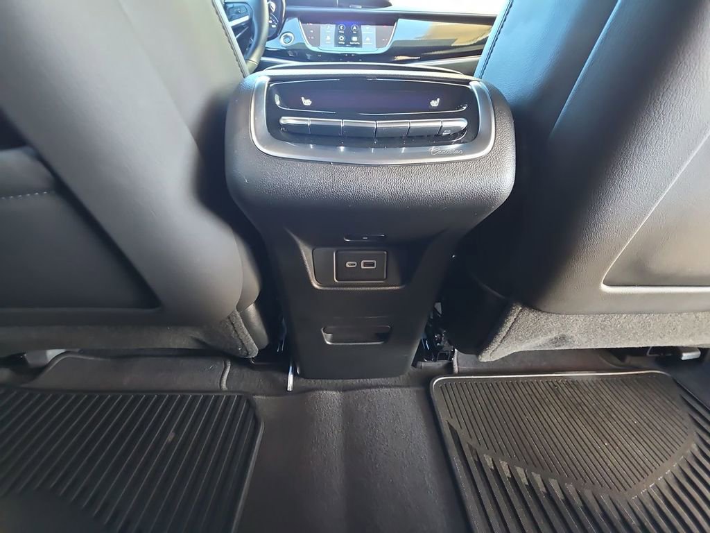 Certified 2024 Cadillac XT6 Sport w/ Technology Package AWD/4WD image 22