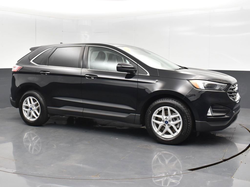 Used 2022 Ford Edge SEL w/ Convenience Package image 3