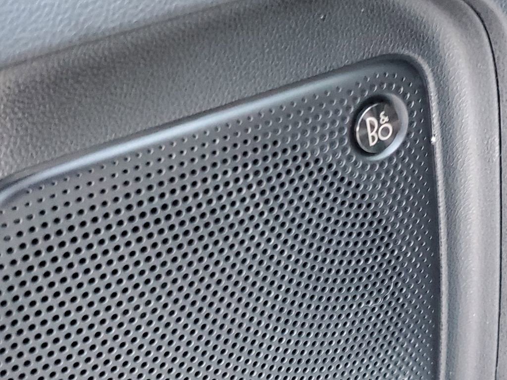 Used 2022 Ford Escape Titanium w/ Titanium Premium Package image 34