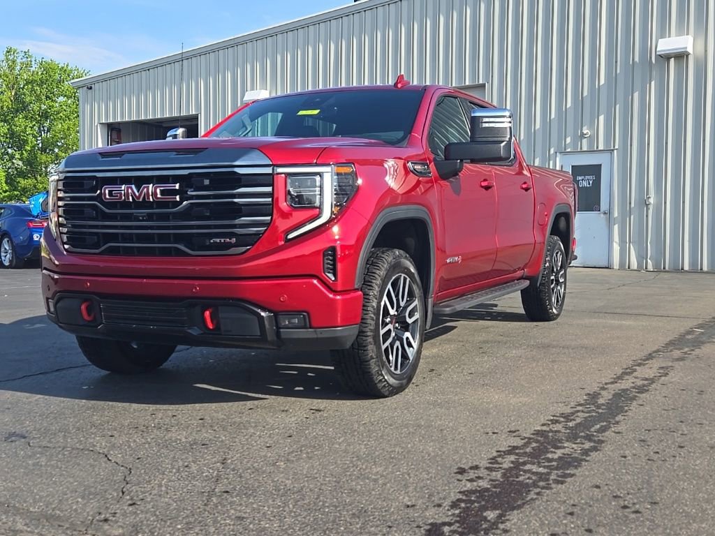 Used 2023 GMC Sierra 1500 AT4 w/ AT4 Premium Package AWD/4WD image 3