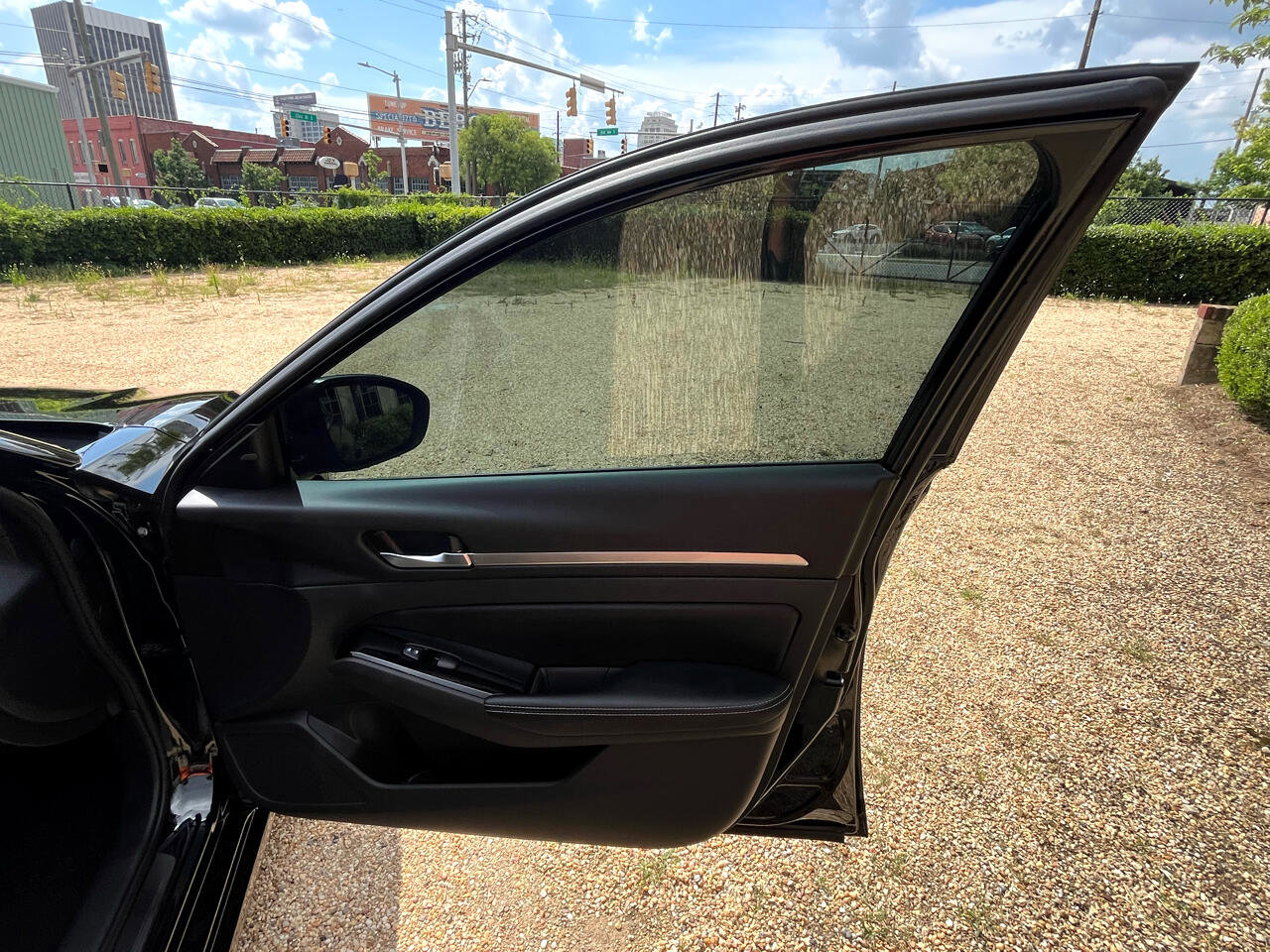 Used 2024 Nissan Altima 2.5 SL image 37