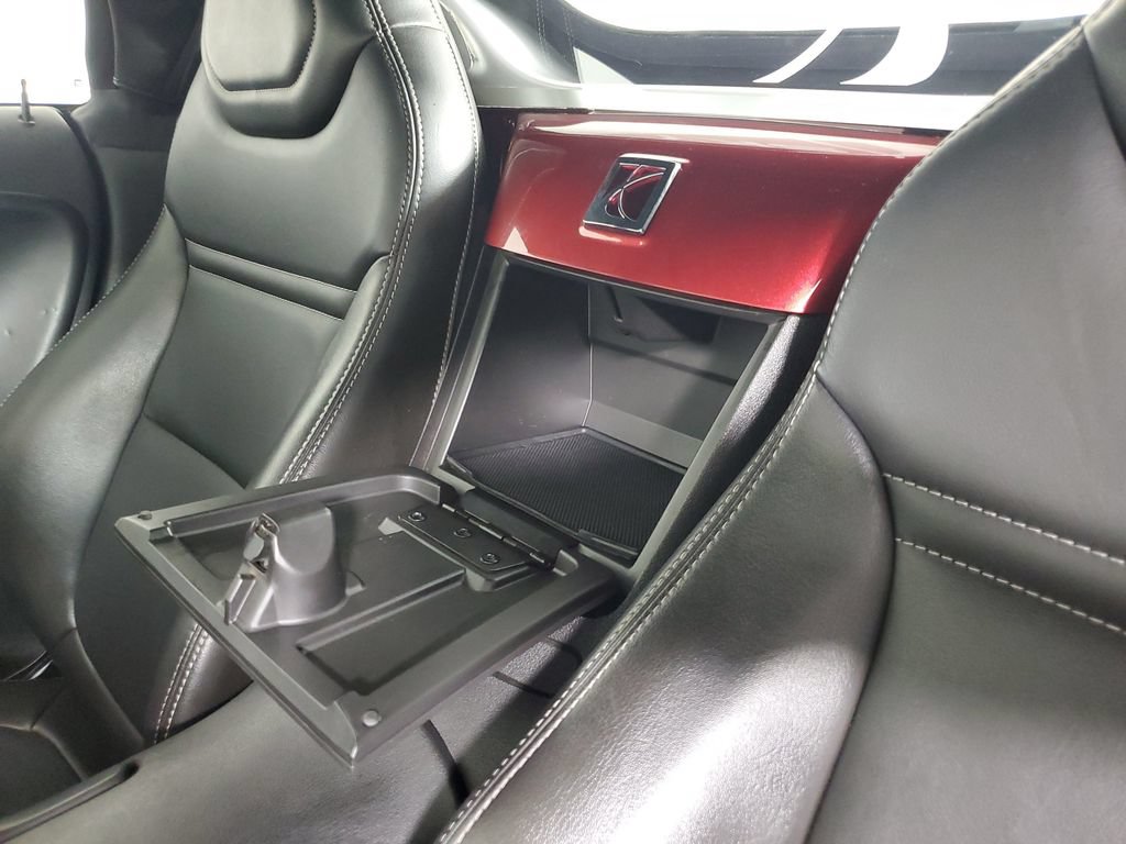 Used 2009 Saturn Sky w/ Premium Trim Package RWD image 8