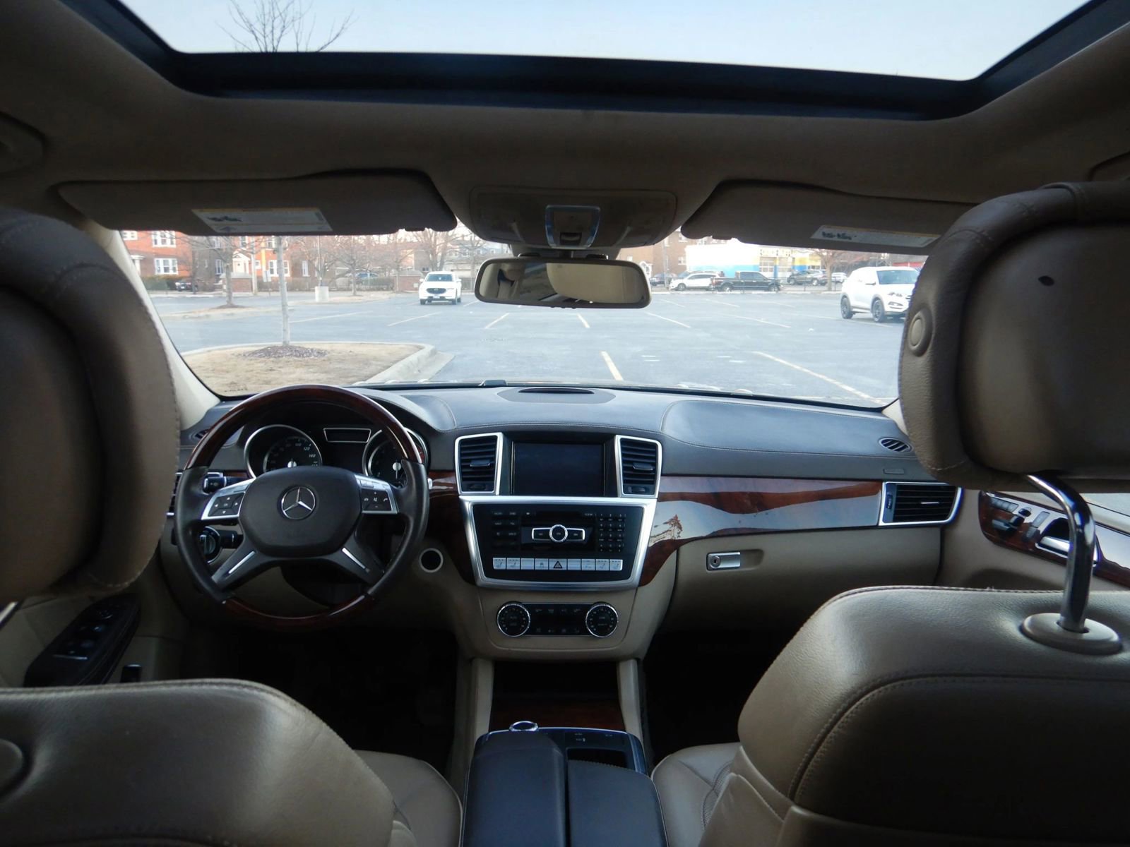 Used 2013 Mercedes-Benz GL 550 4MATIC image 24