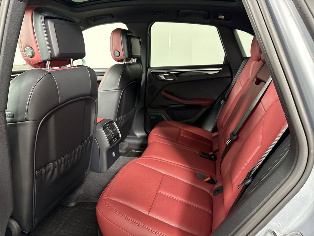 New 2026 Porsche Macan AWD/4WD image 26