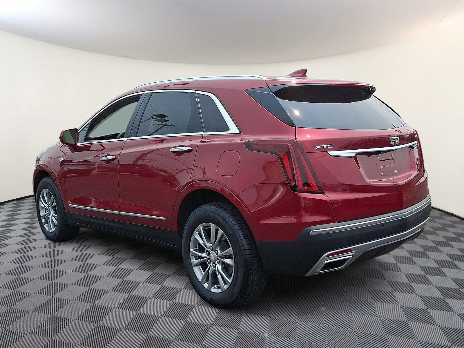 Used 2020 Cadillac XT5 Premium Luxury FWD image 5