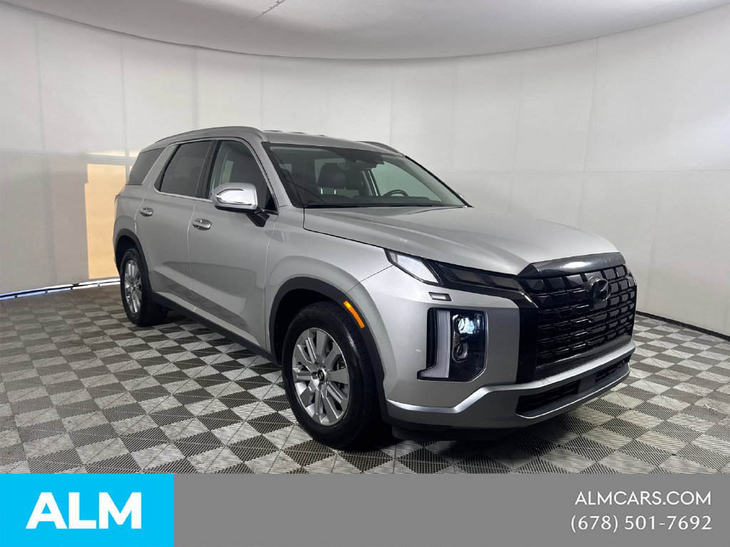 Used 2025 Hyundai Palisade SEL FWD image 3