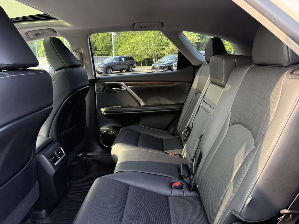 Used 2022 Lexus RX 350L Premium w/ Premium Package AWD/4WD image 18