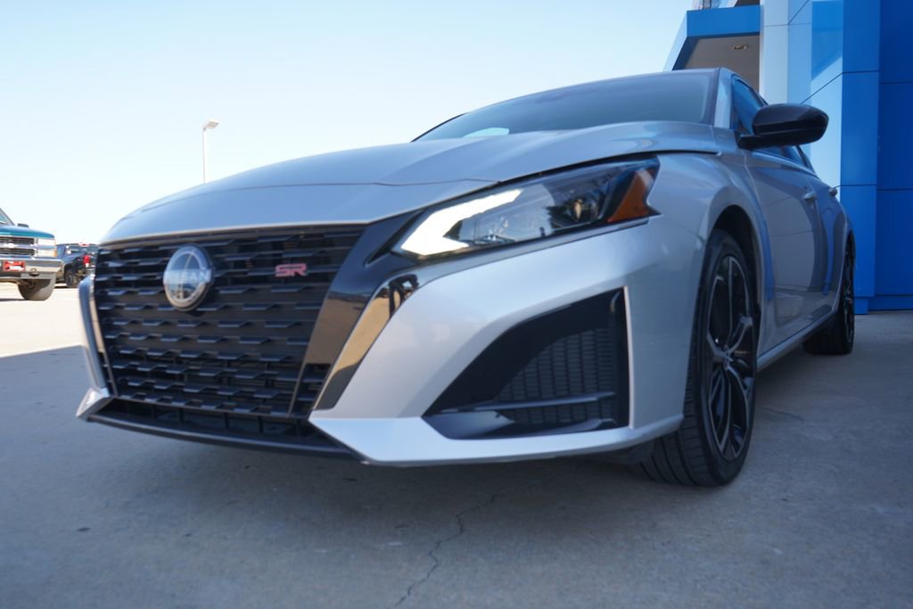 Used 2024 Nissan Altima 2.5 SR image 4