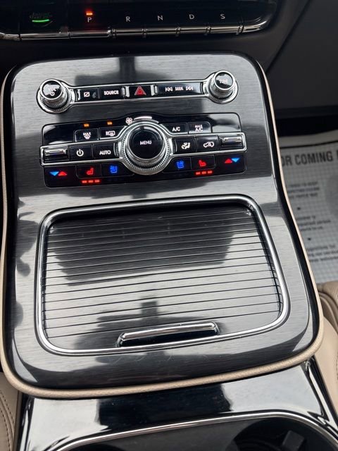 Used 2023 Lincoln Nautilus Reserve w/ Equipment Group 201A image 11
