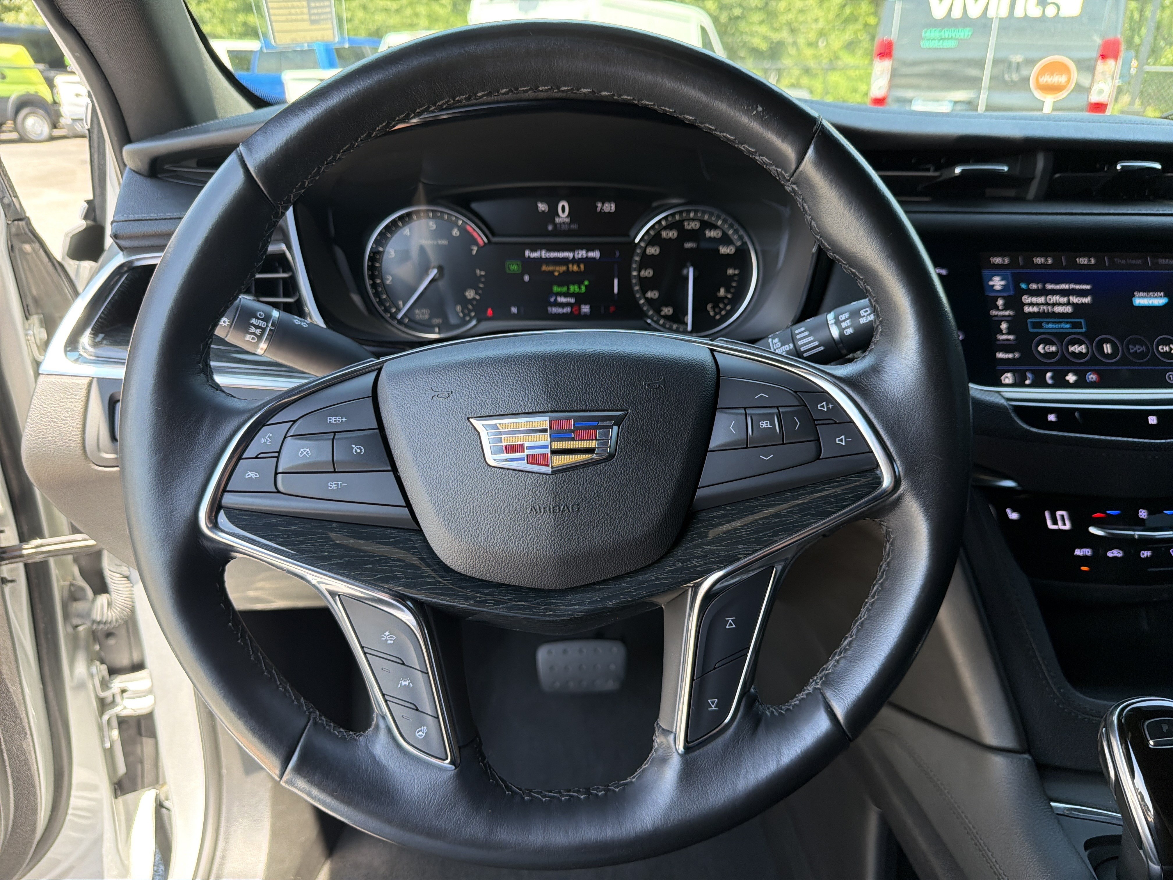 Used 2020 Cadillac XT5 Premium Luxury AWD/4WD image 29