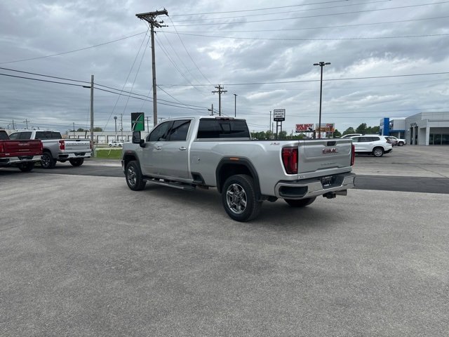 Used 2023 GMC Sierra 3500 SLT w/ SLT Preferred Package image 8