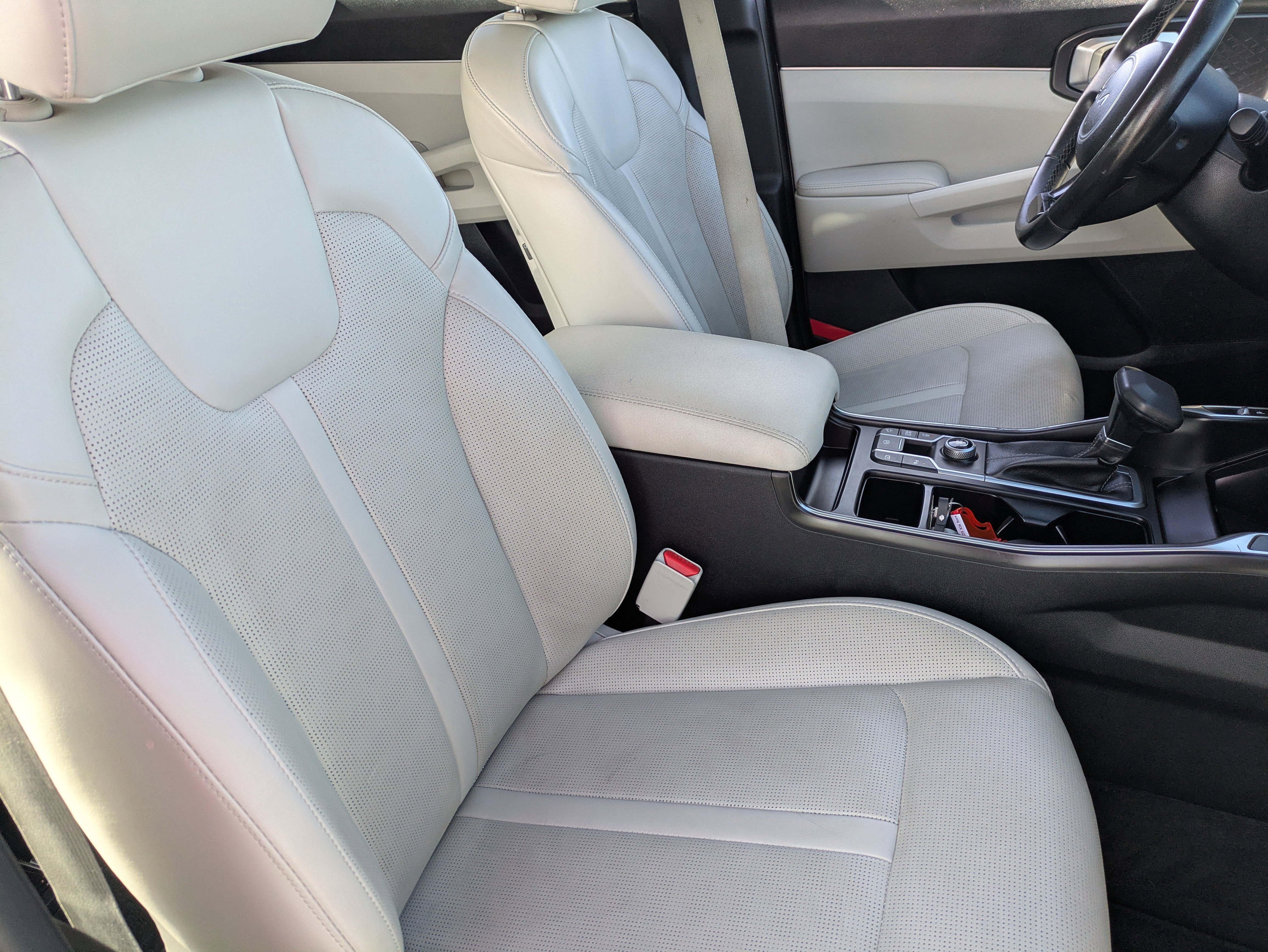 Certified 2025 Kia Sorento S image 11
