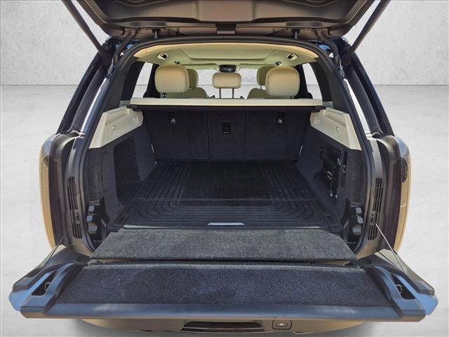 Used 2025 Land Rover Range Rover SE AWD/4WD image 6