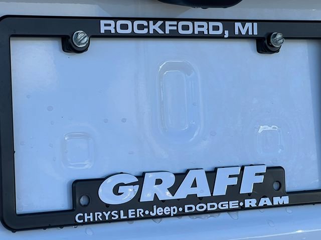 Used 2023 Jeep Grand Cherokee L Laredo image 48