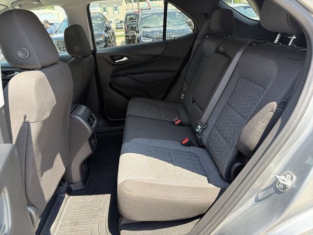 Used 2024 Chevrolet Equinox LT FWD image 23