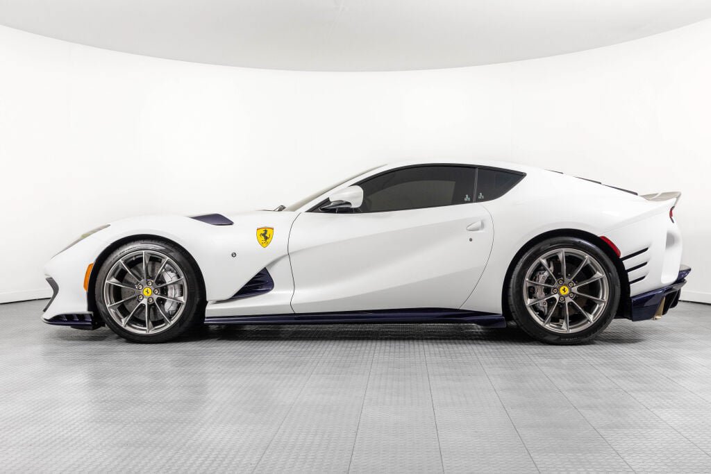 Used 2023 Ferrari 812 Competizione RWD image 17