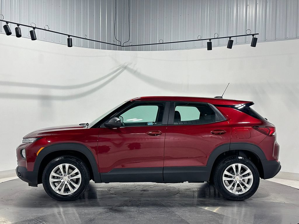 Used 2022 Chevrolet TrailBlazer LS AWD/4WD image 14