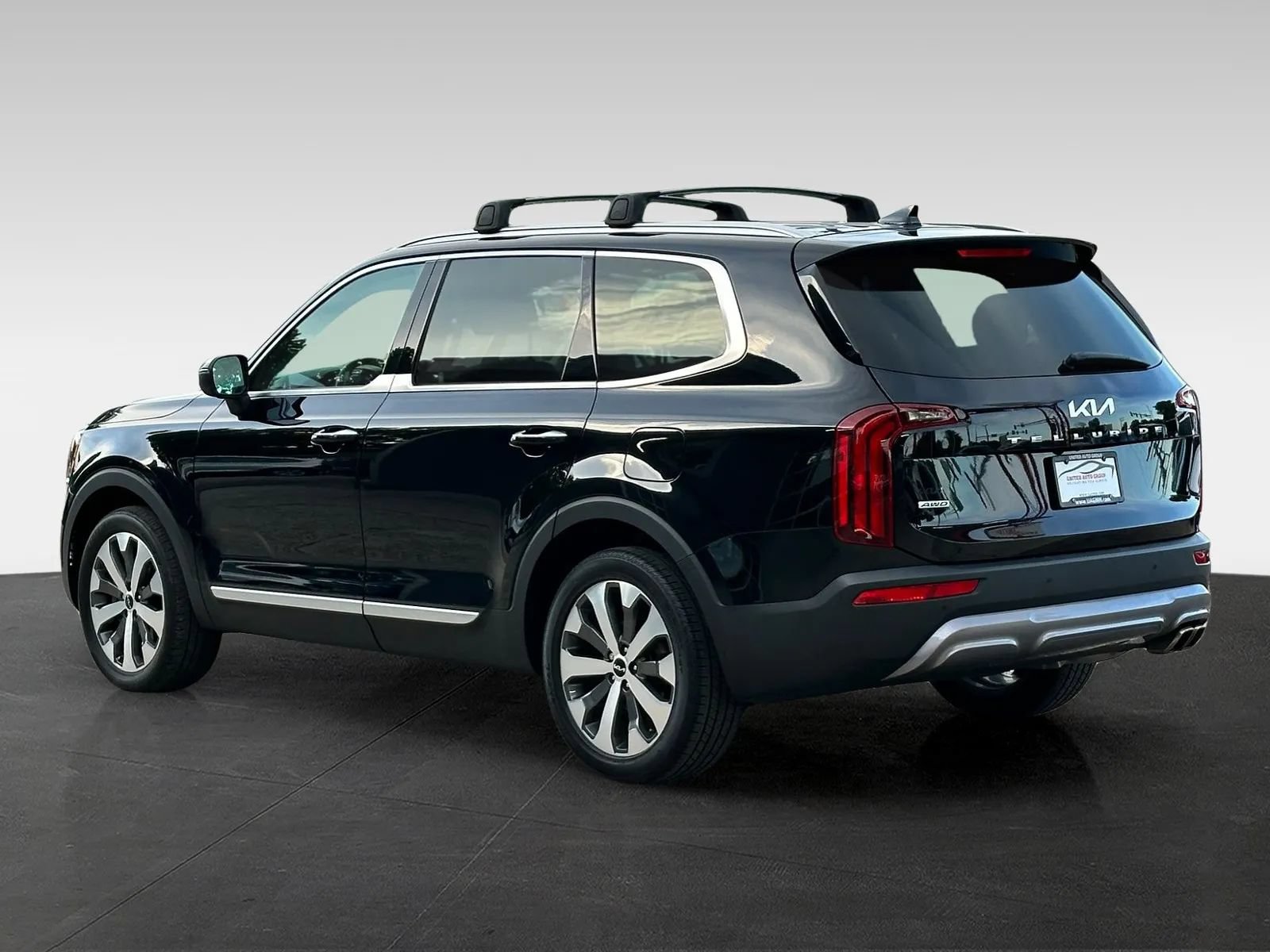 Used 2022 Kia Telluride S AWD/4WD image 5