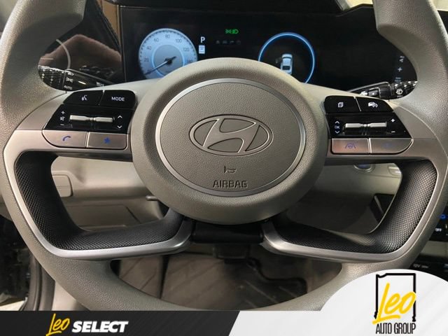 Used 2024 Hyundai Elantra SEL FWD image 12