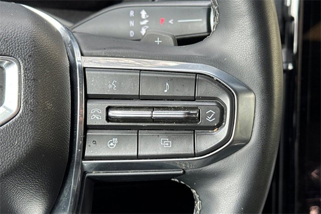 Used 2024 GMC Acadia Elevation image 38