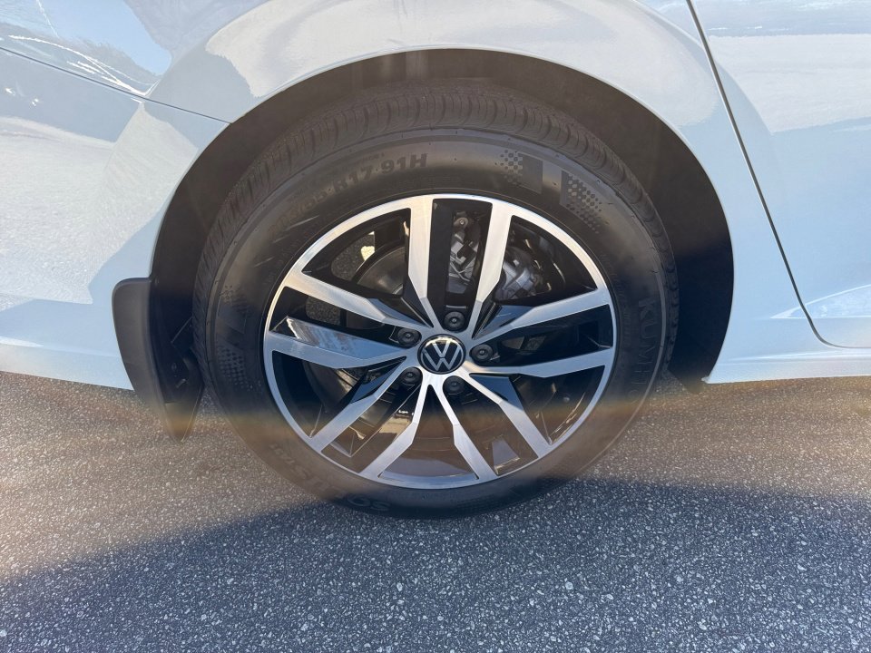 New 2026 Volkswagen Jetta SE image 23