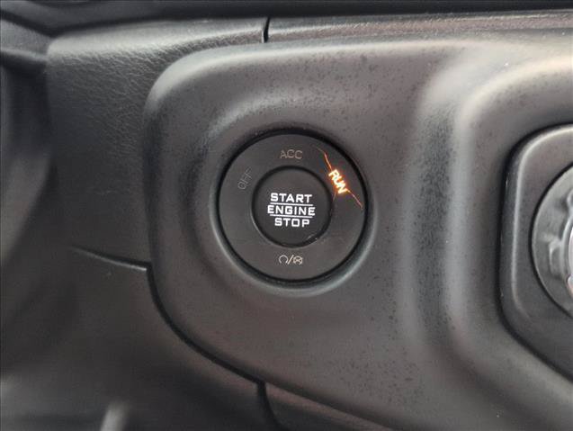 Used 2020 Jeep Gladiator Overland AWD/4WD image 24