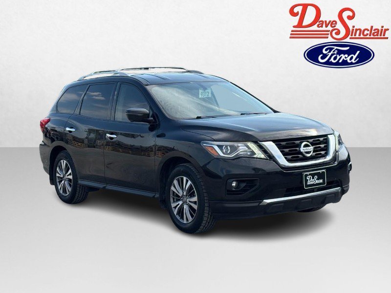 Used 2019 Nissan Pathfinder SL w/ Cargo Package FWD image 4