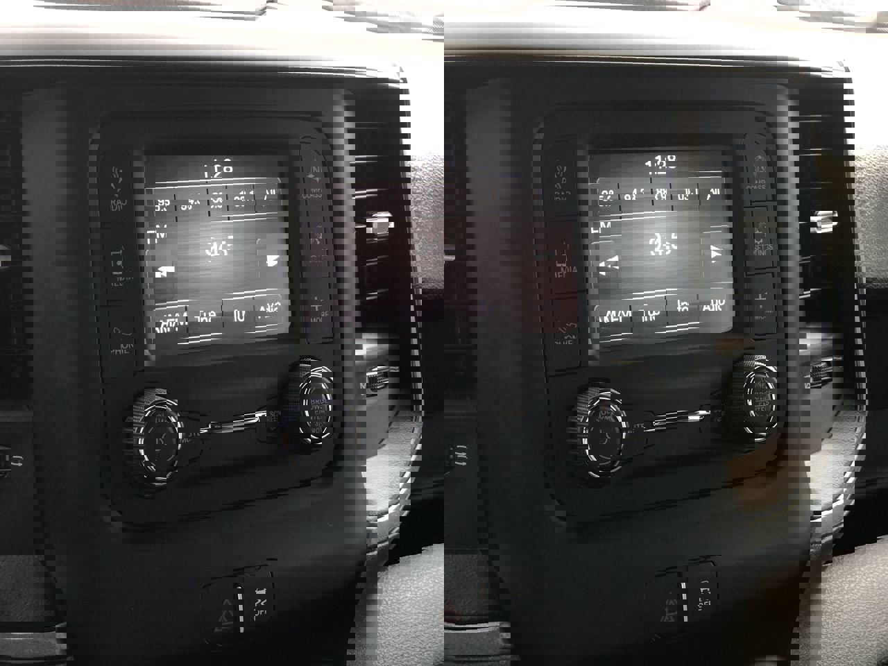 Used 2023 RAM 2500 Tradesman w/ Chrome Appearance Group image 19