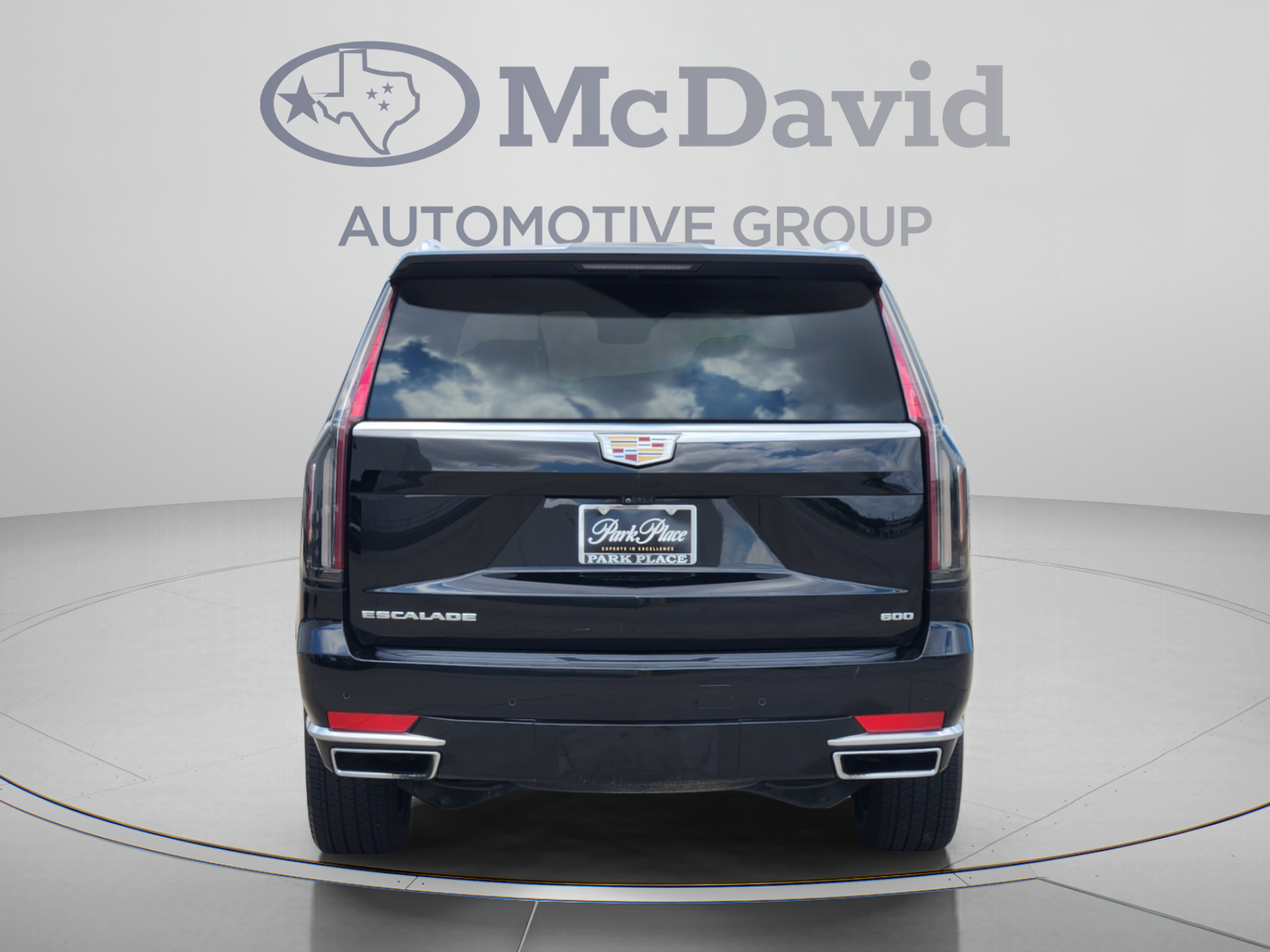 Used 2022 Cadillac Escalade Premium Luxury RWD image 5