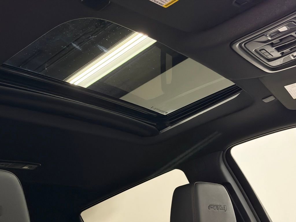 Used 2023 GMC Sierra 1500 AT4 w/ AT4 Preferred Package image 33