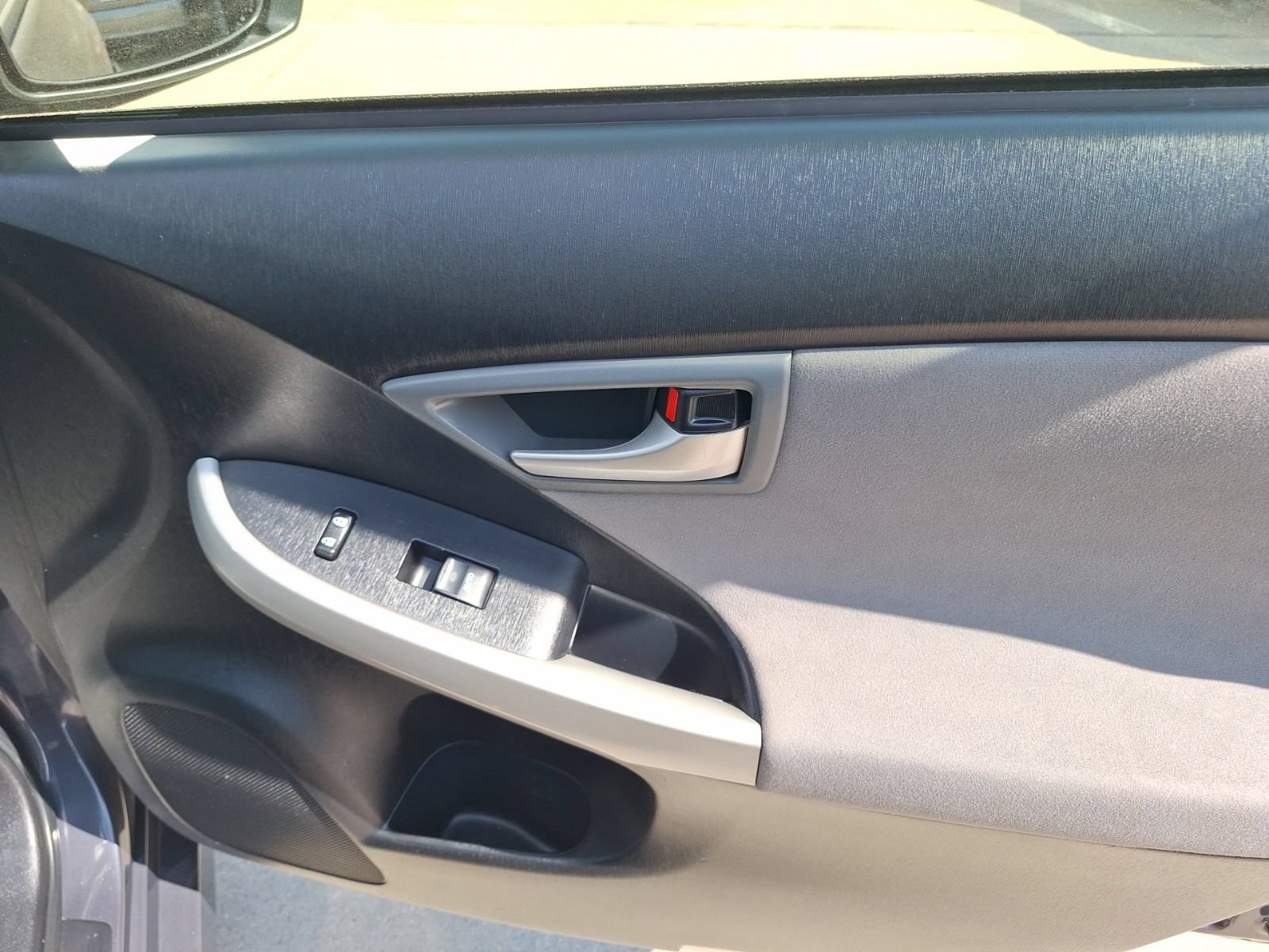 Used 2014 Toyota Prius Two FWD image 32