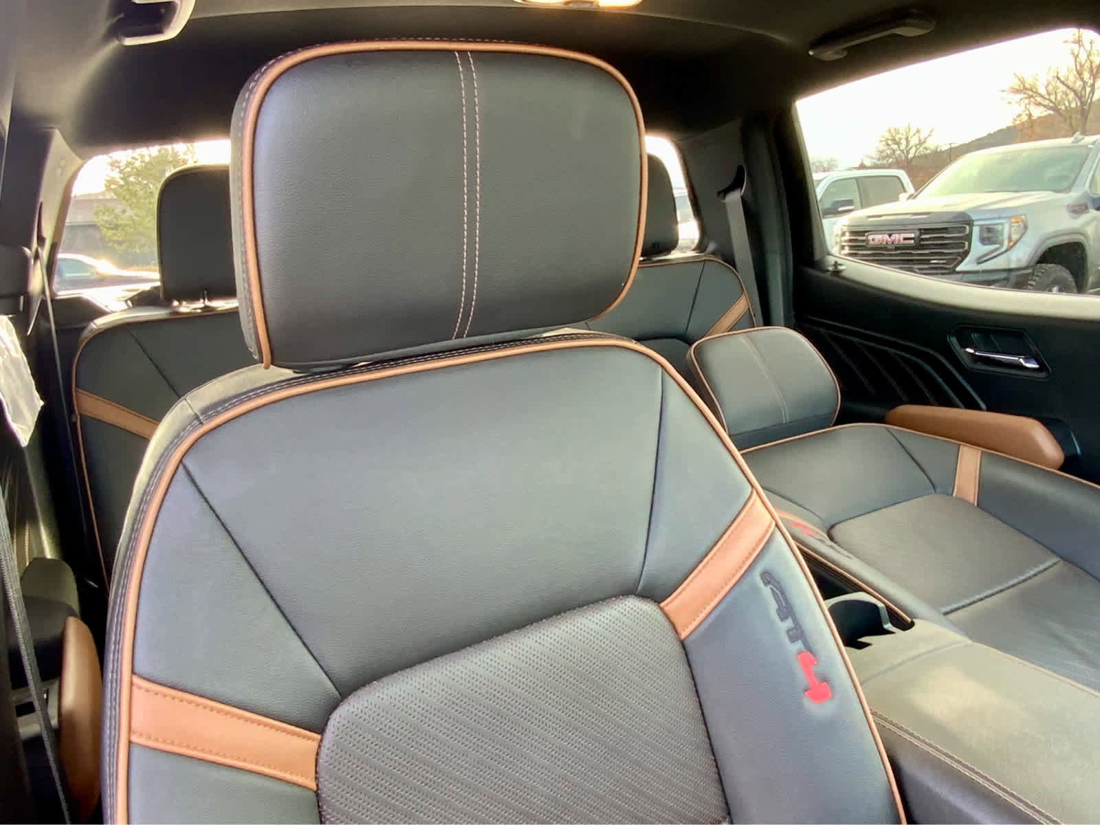 Used 2023 GMC Canyon AT4 w/ AT4 Premium Package image 33