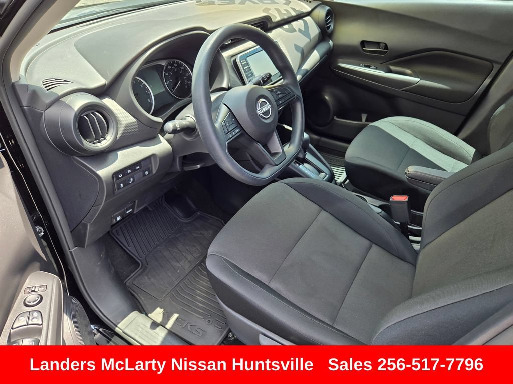 Used 2025 Nissan Kicks Play S FWD image 17