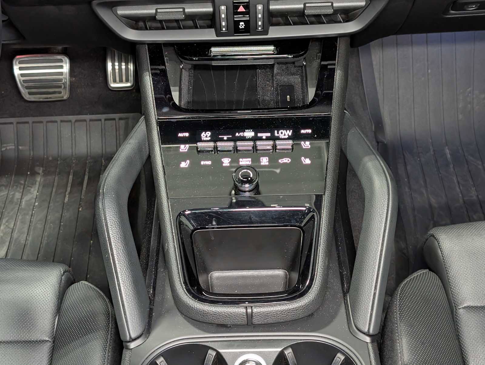 Used 2024 Porsche Cayenne S image 17