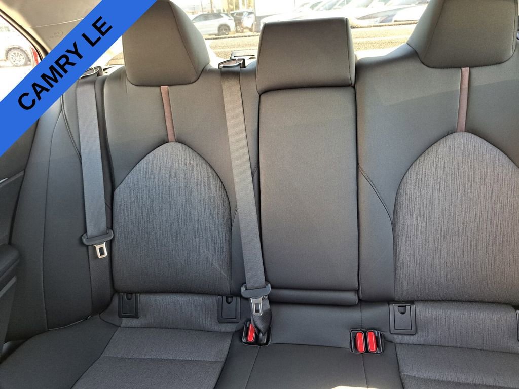 Used 2020 Toyota Camry LE image 33
