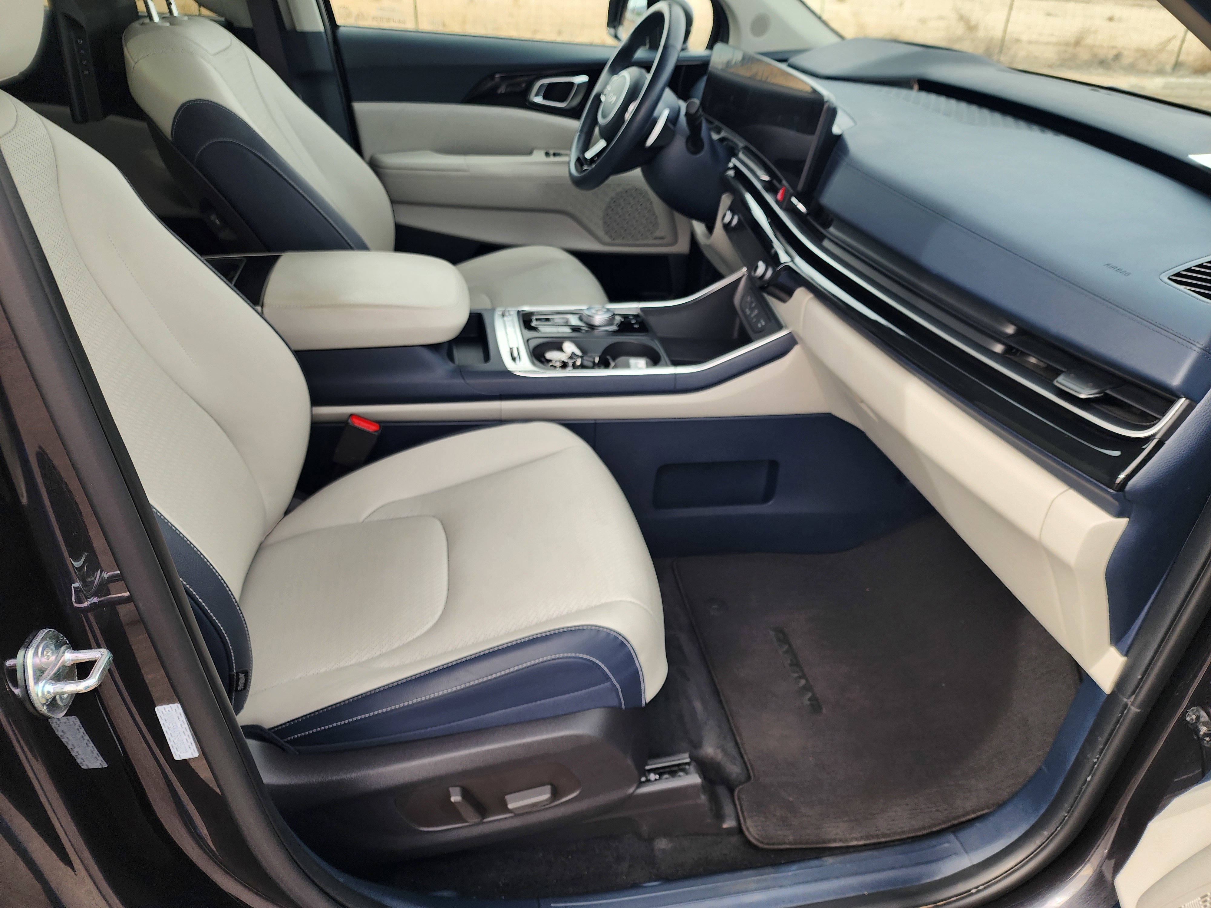 Used 2025 Kia Carnival SX Prestige FWD image 13