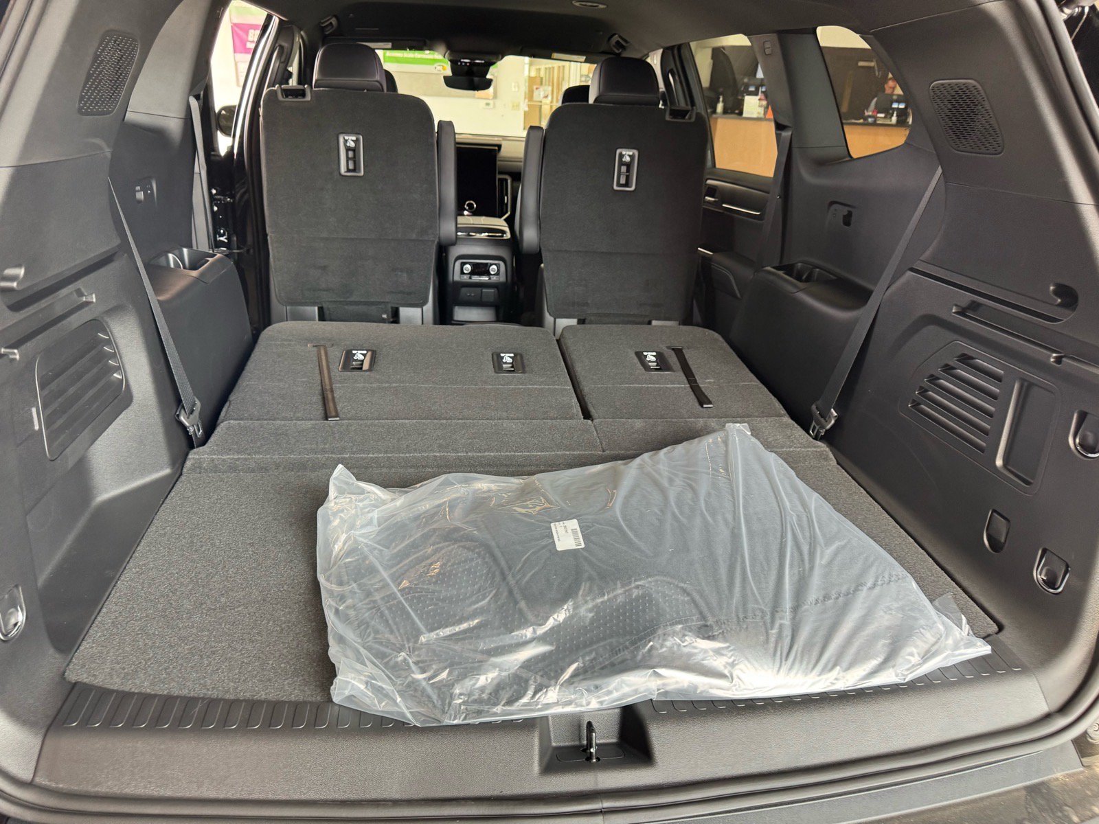 New 2027 GMC Acadia Elevation w/ Black Edition AWD/4WD image 9