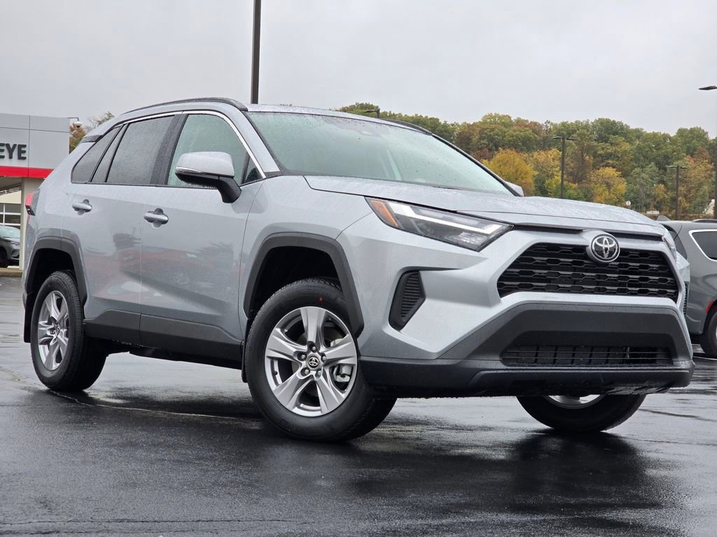 New 2025 Toyota RAV4 XLE w/ Convenience Package