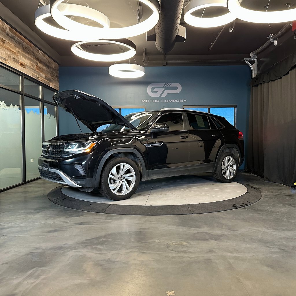 Used 2020 Volkswagen Atlas Cross Sport SEL image 26