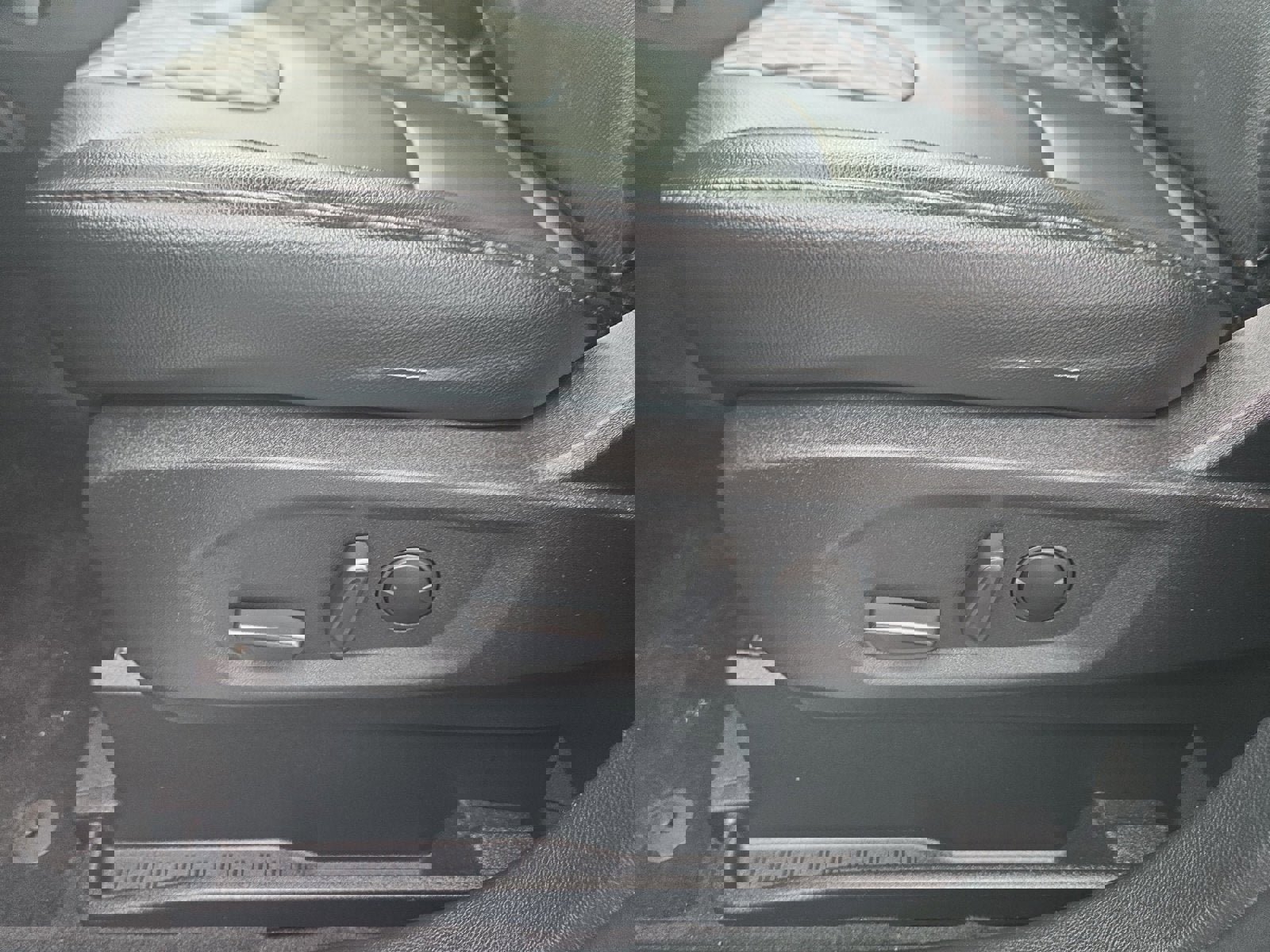 Used 2023 Ford Edge Titanium w/ Equipment Group 301A image 12