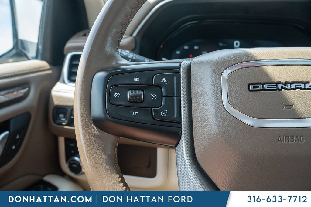 Used 2024 GMC Yukon XL Denali AWD/4WD image 11