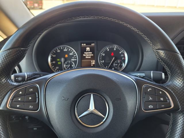 Used 2017 Mercedes-Benz Metris Passenger image 18